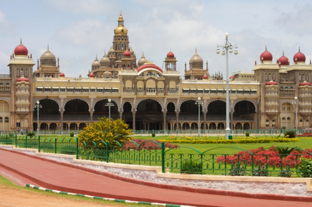 Mysore Palace Timings Visiting Hours, Entry Fees, And History