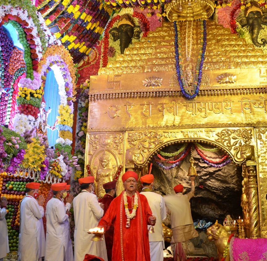 Visiting Vaishno Devi Temple