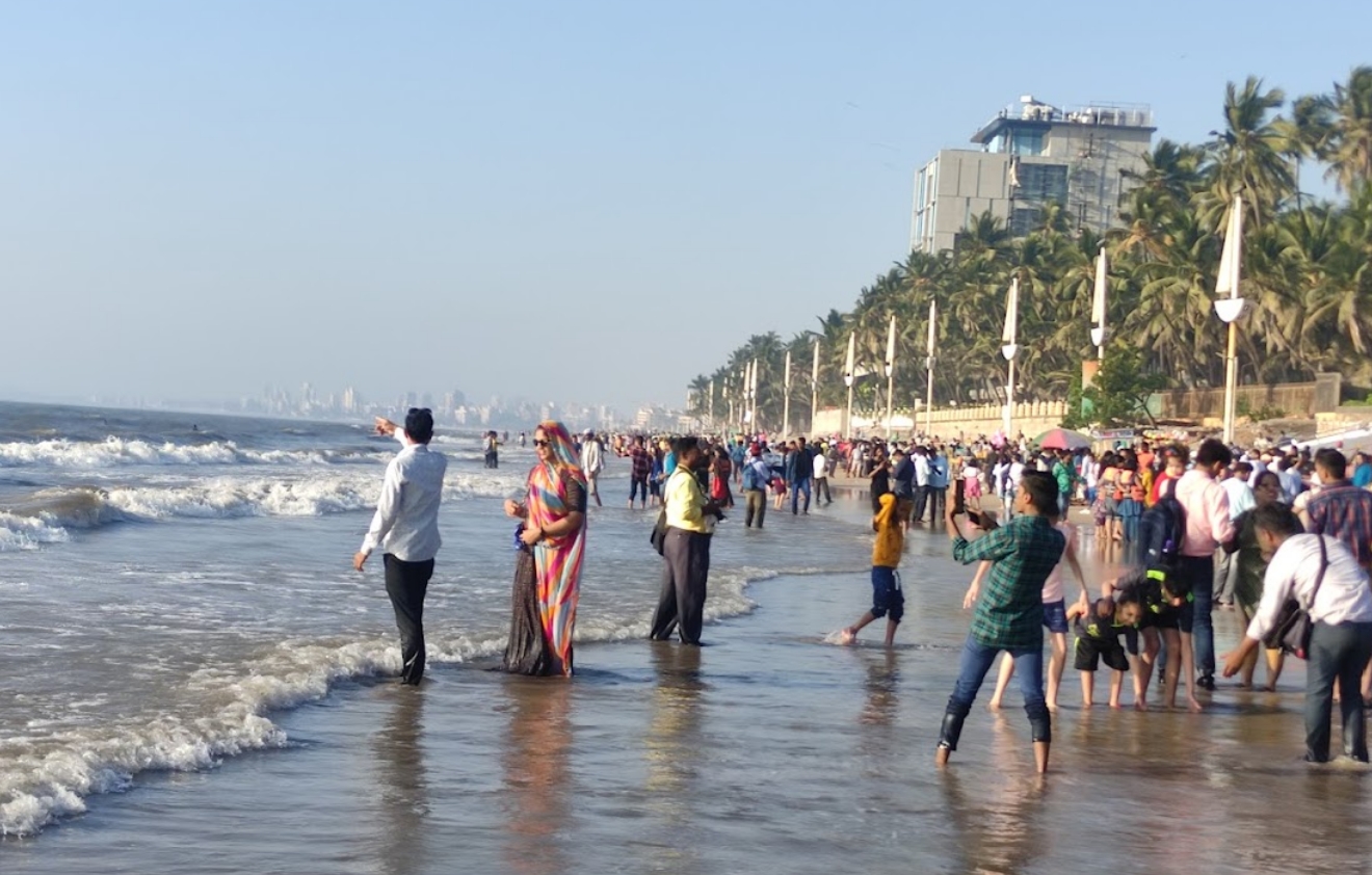 Best Time to Visit Juhu Beach