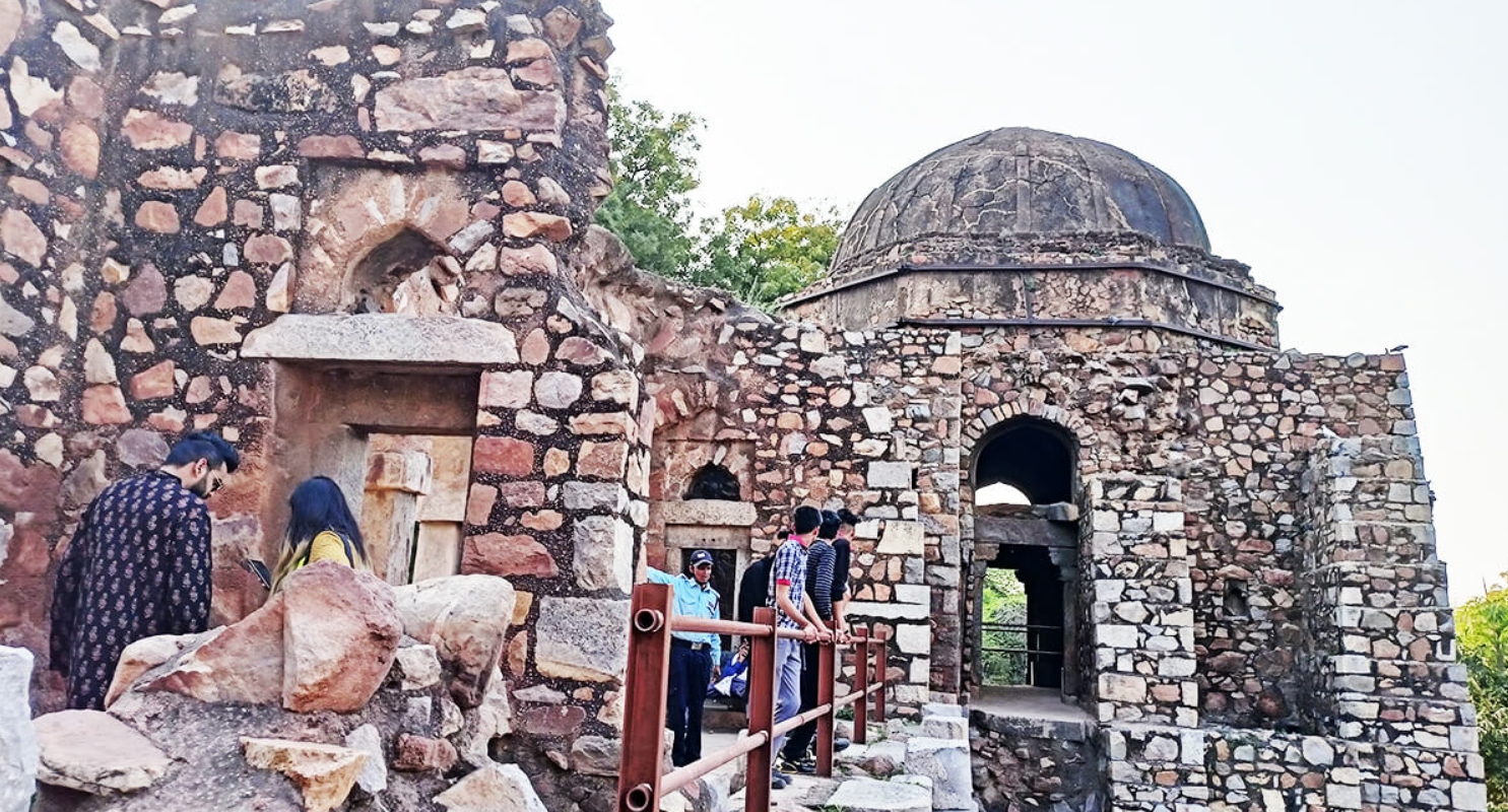 Hauz Khas Fort Timings